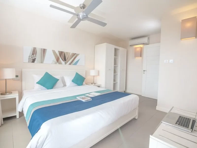 1 Bedroom Apart 3